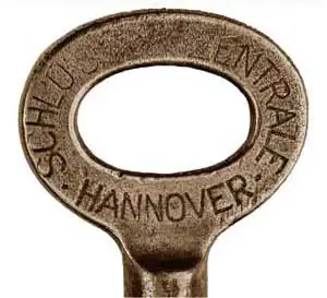 Antiker Schlüsselkopf mit Prägung Schlüssel Zentrale Hannover – Tradition und lokale Verwurzelung des Schlüsseldienstes